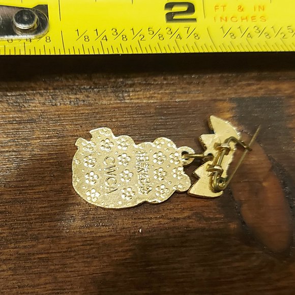 Adorable Vintage Swivel Panda Bear Pin - Picture 5 of 6